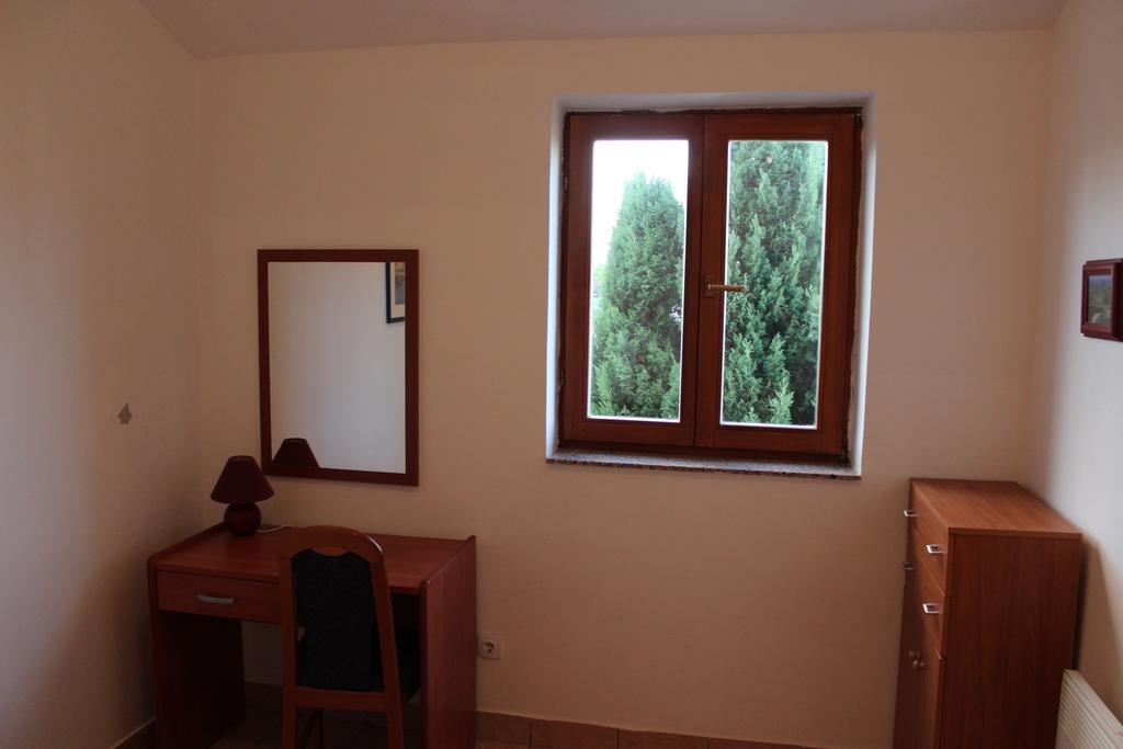 Apartments Marszalek Novalja Cameră foto