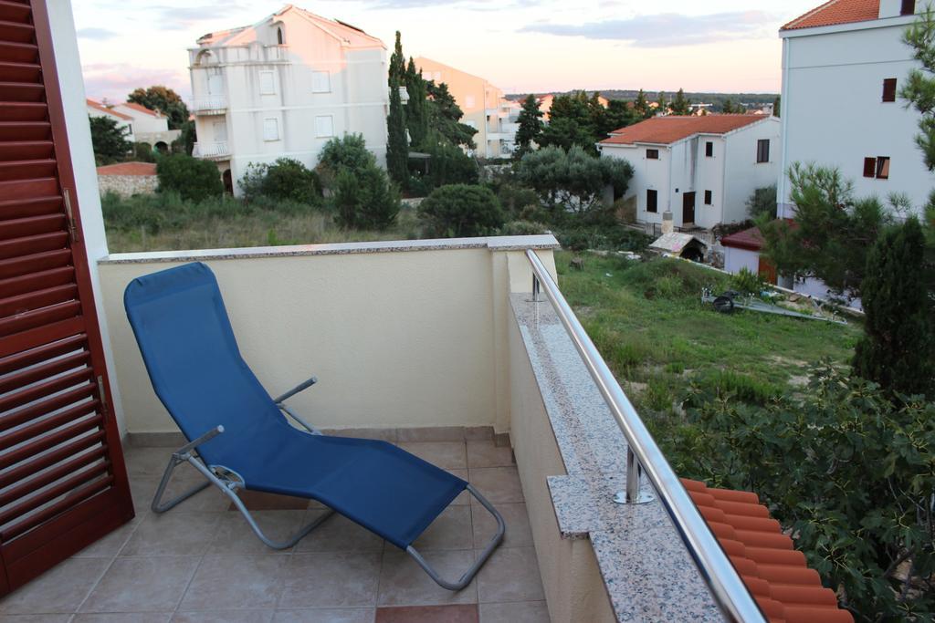 Apartments Marszalek Novalja Cameră foto